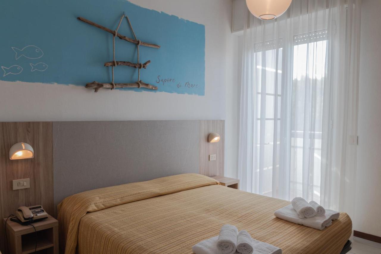 Hotel Astrid Cervia Esterno foto