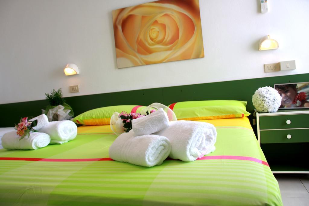 Hotel Astrid Cervia Camera foto
