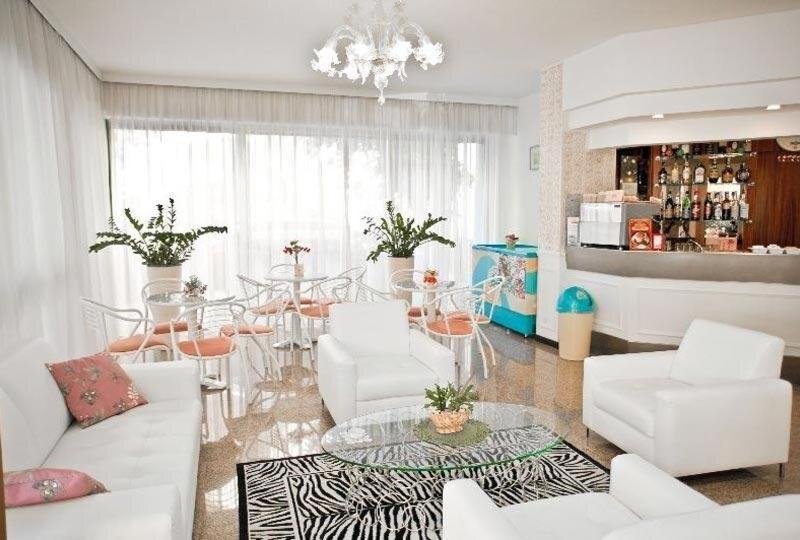Hotel Astrid Cervia Esterno foto